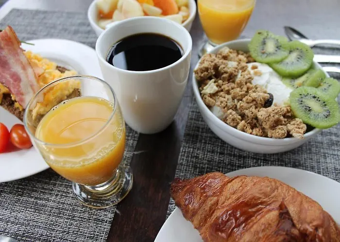 ホテル ルー ヴィーヴ 3*